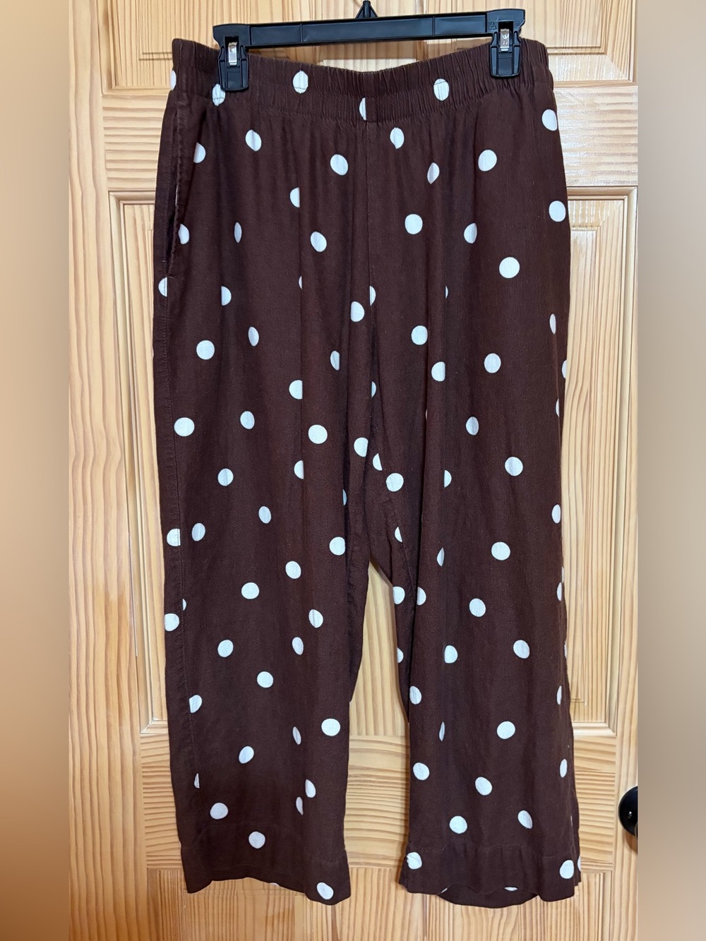 Women’s Brown Polka Dot Casual Cropped Pants - White Dot Print OLD NAVY